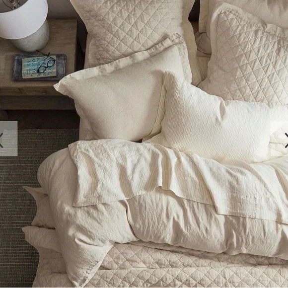 Pottery Barn Belgian Flax Linen Diamond Quilted Euro Shams - Classic Ivory - Picture 3 of 14